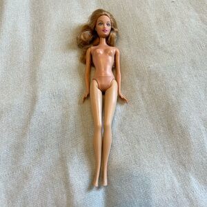 Barbie 12 Dancing princesses Fallon doll